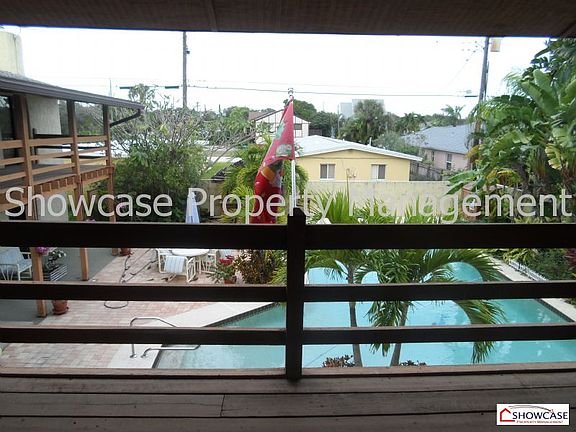 3rd image of 202 Pierce Ave