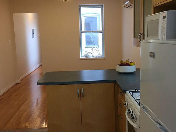 3rd image of 1136 31st Ave APT 3L