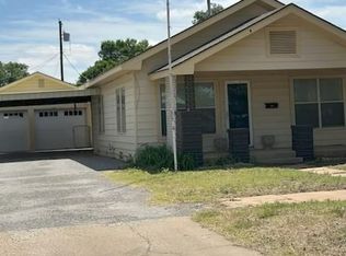 110 N Bailey St, Hobart, OK 73651