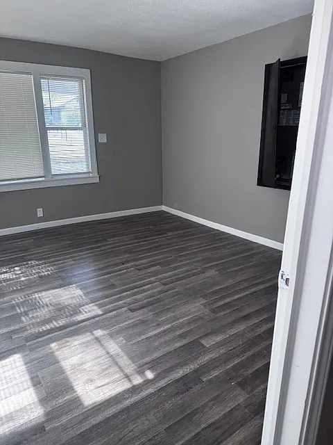 1 bed, 890 sqft, $1,295 — Photo 2
