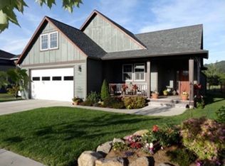 1613 3rd St, Hood River, OR 97031