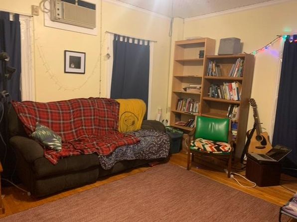 153 Conway St UNIT 1F, Greenfield, MA 01301