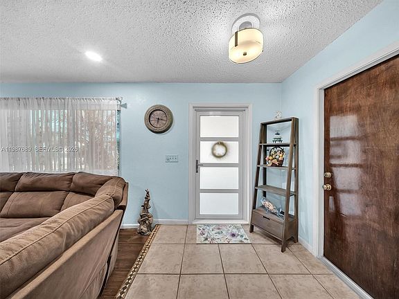 5th image of 9621 NW 8th St