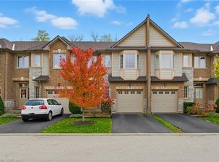 56 Liddycoat Ln, Hamilton, ON L9G 0A7