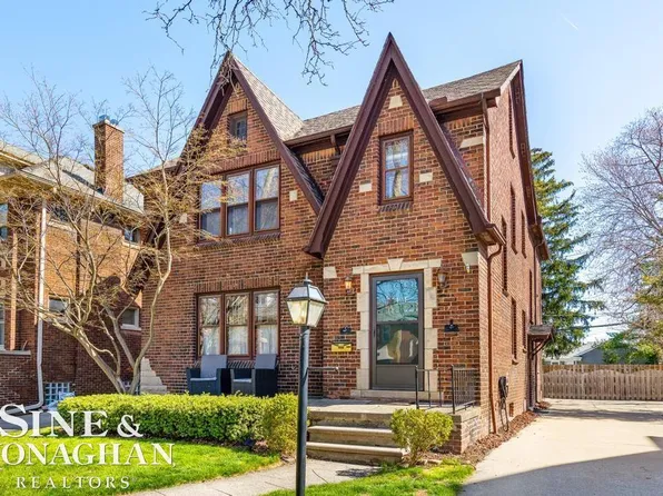 1012 Beaconsfield Ave, Grosse Pointe Park, MI 48230