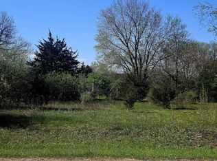 417 Des Moines Ln, Dixon, IL 61021