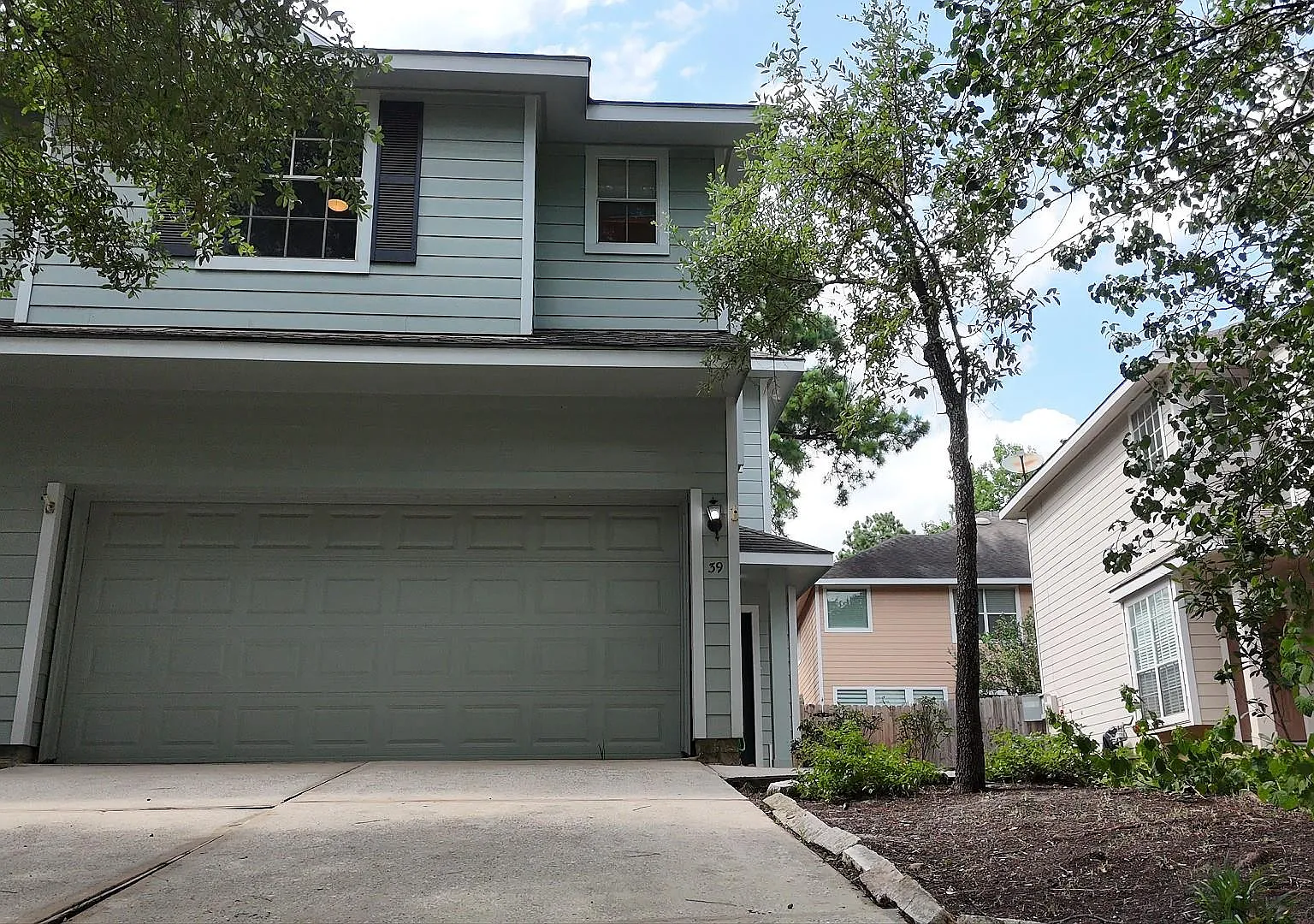 3 bed, 2.5 bath, 1657 sqft, $1,850 — Photo 2