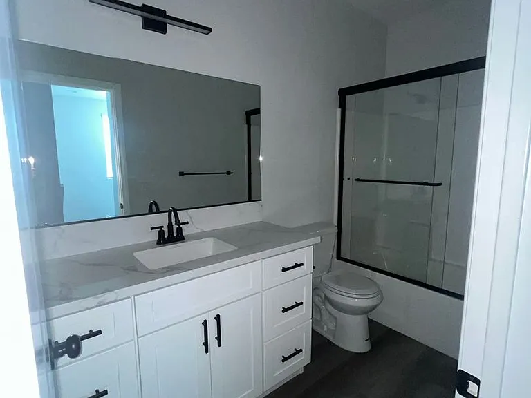 9223 Cypress Ave — Photo 11