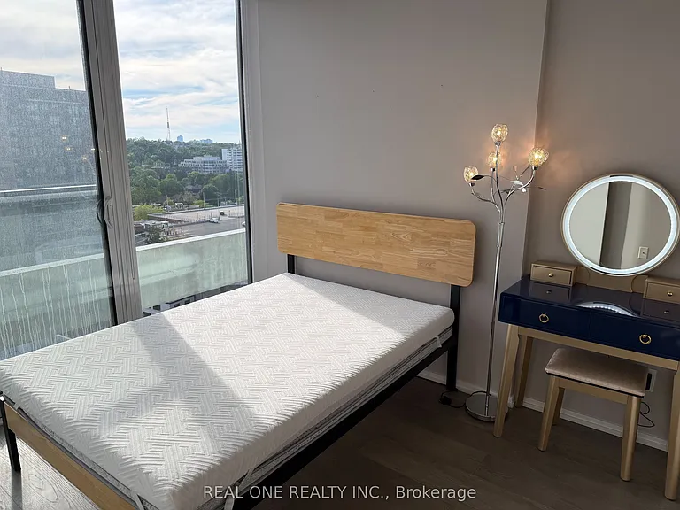 5 Soudan Ave #1619 — Photo 8
