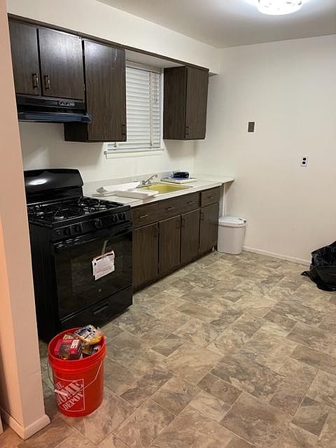 1st image of 952 Vincent Ave #1