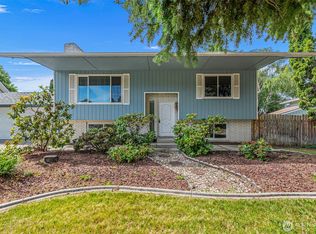 720 11th St NE, East Wenatchee, WA 98802