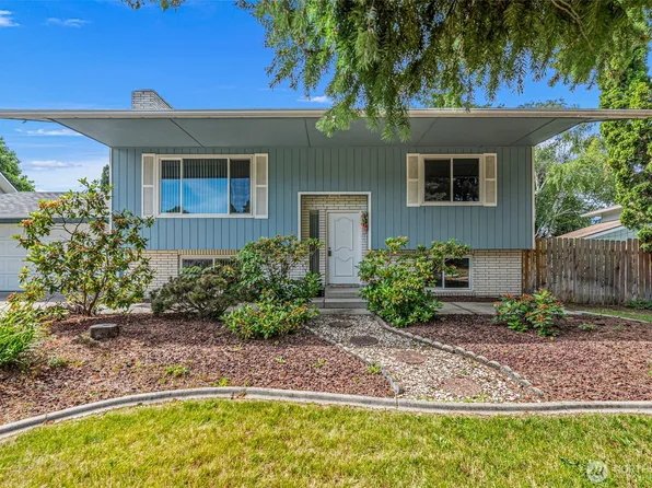 720 11th Street NE, East Wenatchee, WA 98802