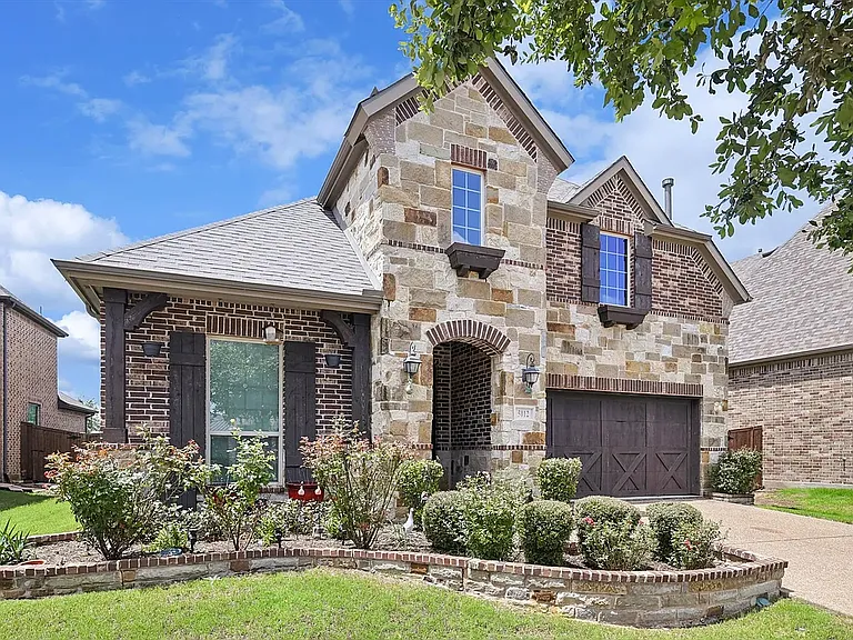 5012 Engleswood Trl — Photo 34