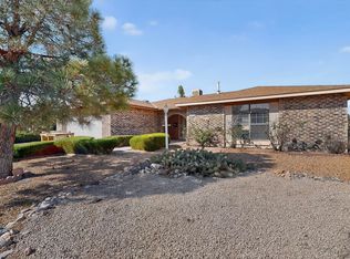 717 Nicklaus Dr SE, Rio Rancho, NM 87124