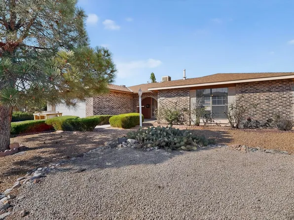 717 Nicklaus Dr SE, Rio Rancho, NM 87124