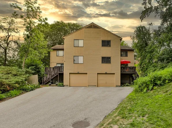 122 Leland Farm Rd Unit 122, Ashland, MA 01721