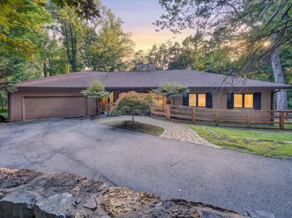 310 Saddleback Trl, Hardy, VA 24101