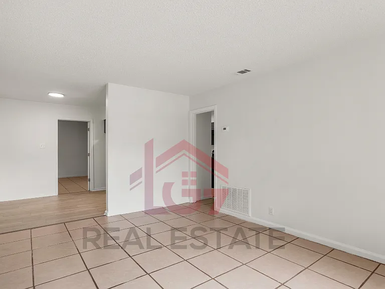 4112 Vassar Cir — Photo 18