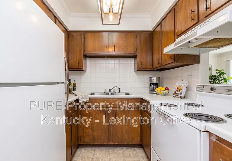429 Chestnut St #11 — Photo 6