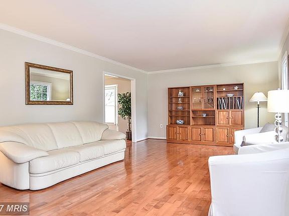 2nd image of 3160 Kinross Cir