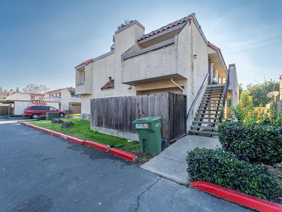 2nd image of 1250 Pioneer Ave