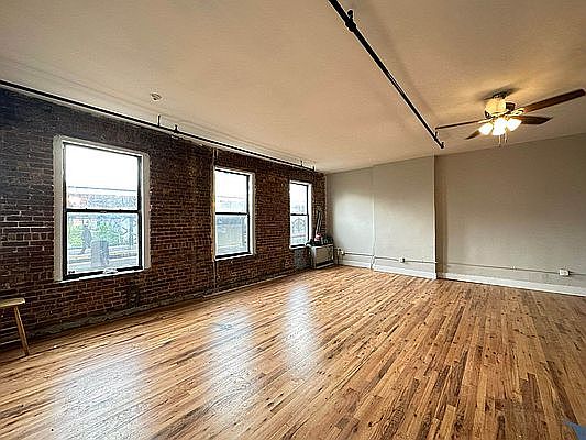 3rd image of 1135 Myrtle Ave #303
