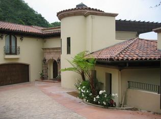 1390 Beverly Estate Dr, Beverly Hills, CA 90210