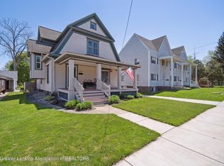 422 N Clinton St, Grand Ledge, MI