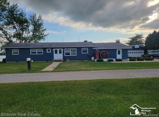 4324 Oak Glen Dr, Camden, MI 49232