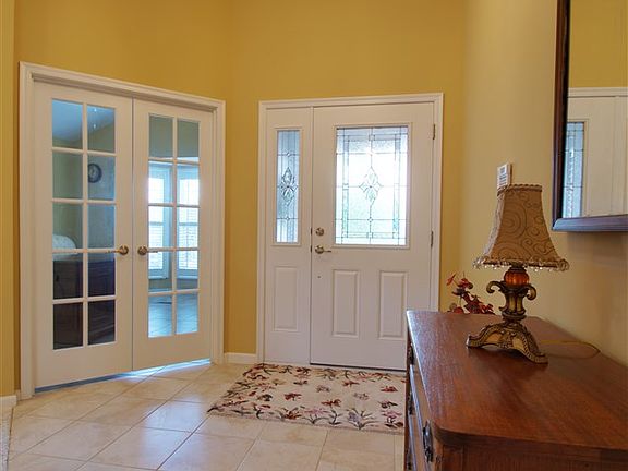 3rd image of 819 Covefield Ln
