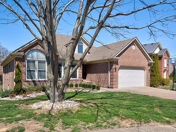 3rd image of 12017 Edenwood Dr