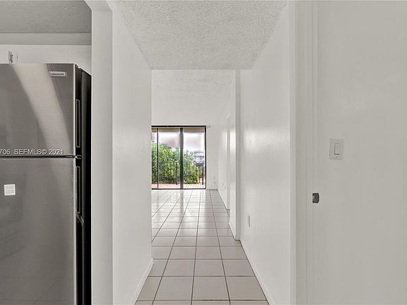 3rd image of 13020 SW 92nd Ave APT A408