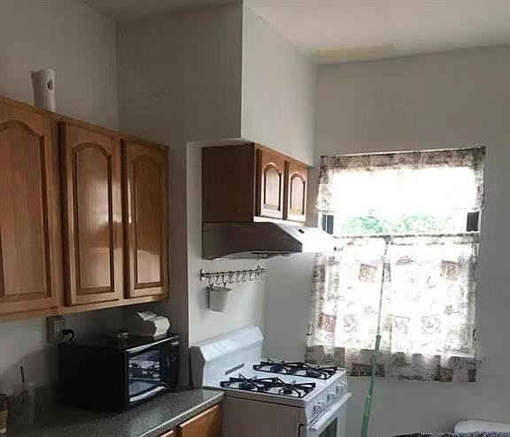 1st image of 8659 17th Ave #2