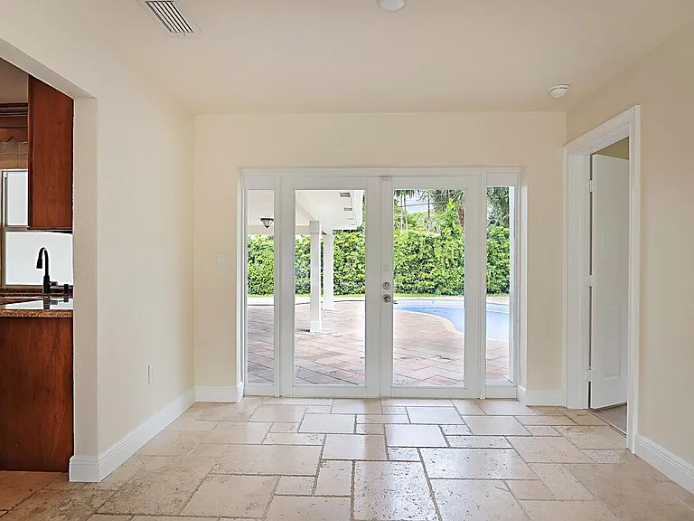 5110 NE 30th Ave — Photo 9