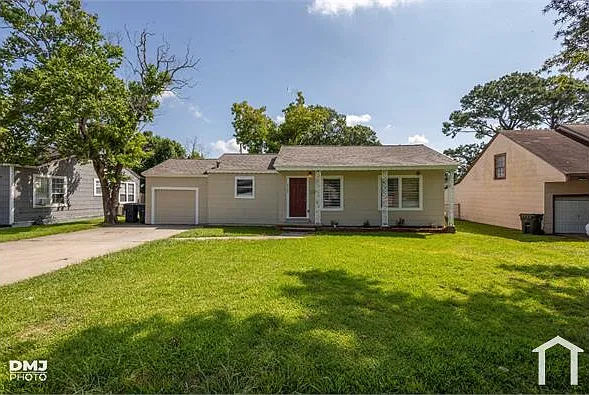 3140 Boyd Ave