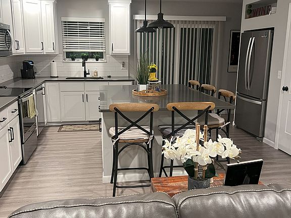 3rd image of 6008 Minong Ln