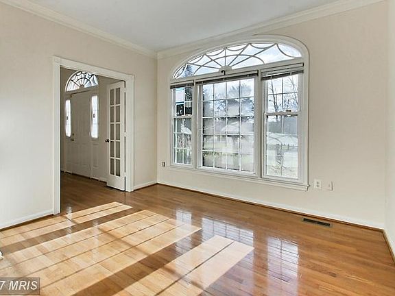 3rd image of 5270 Chandley Farm Cir