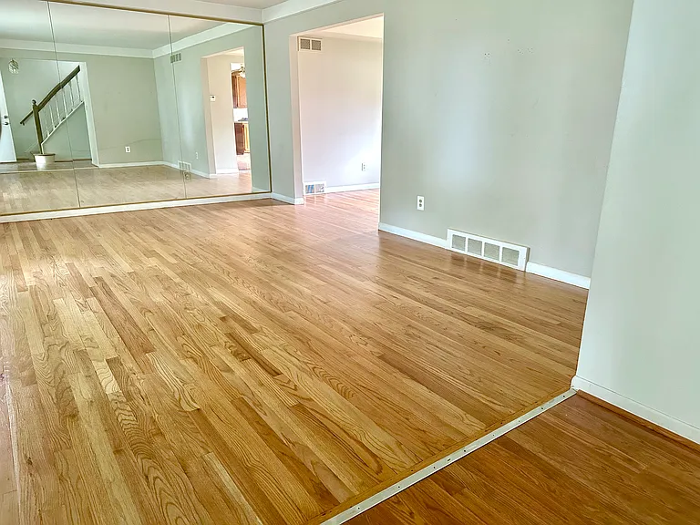 32307 Cambridge Dr — Photo 36