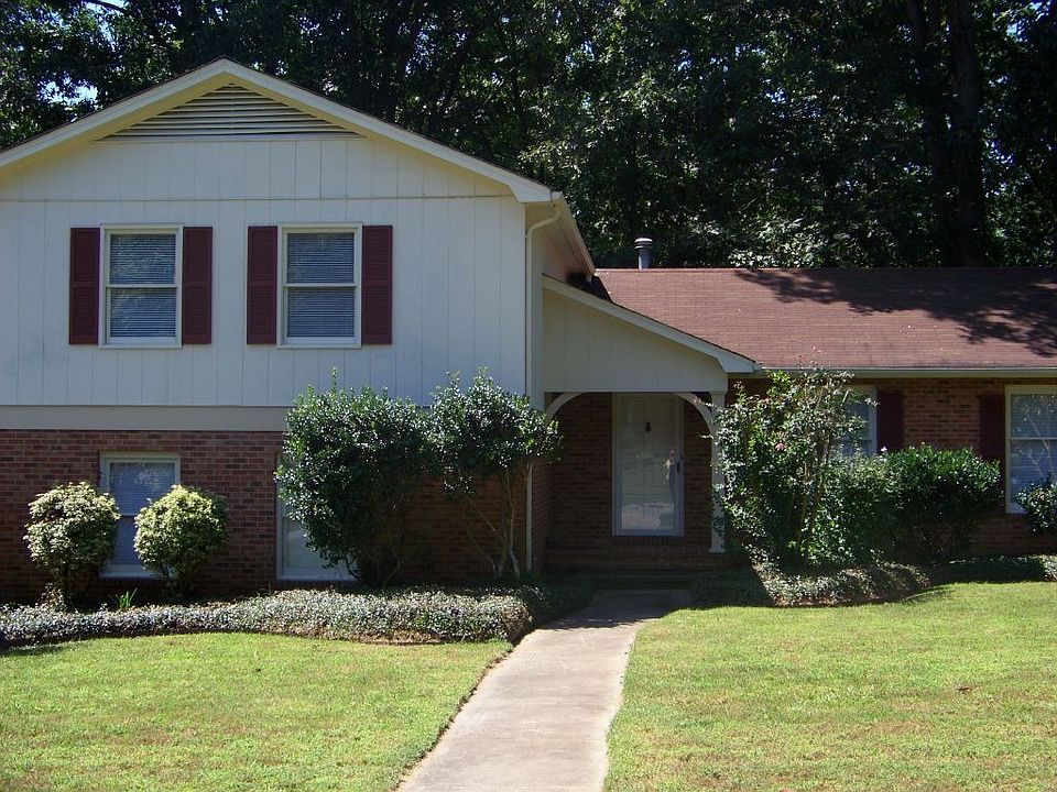 1st image of 203 Heritage Cir