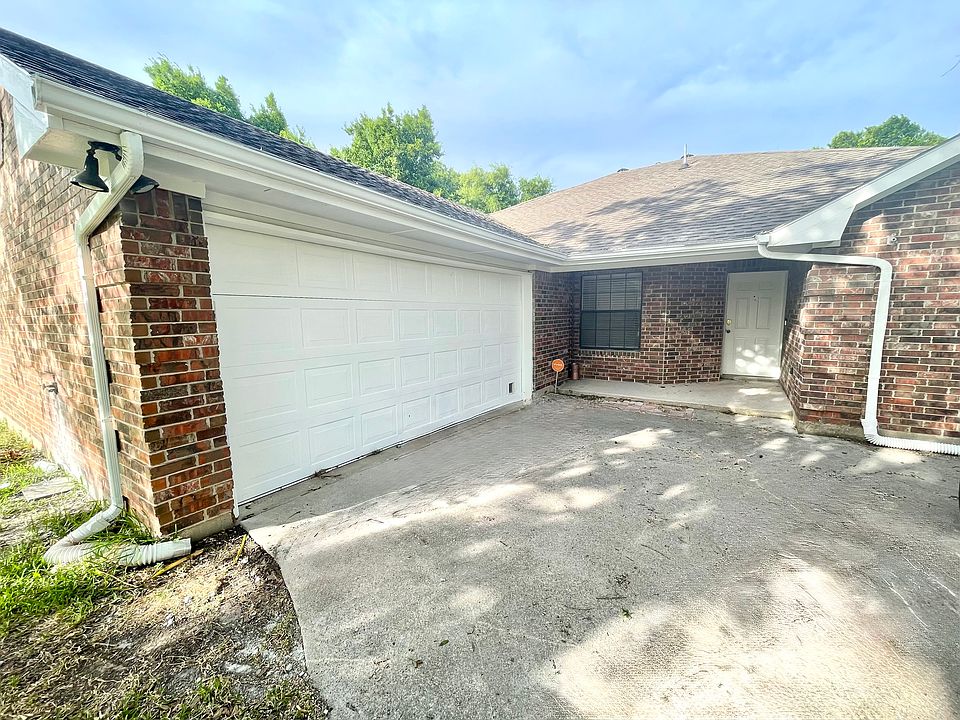 1st image of 10503 Linda Ln