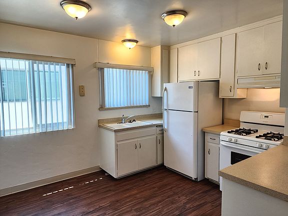 5th image of 1010 A Ave APT 5