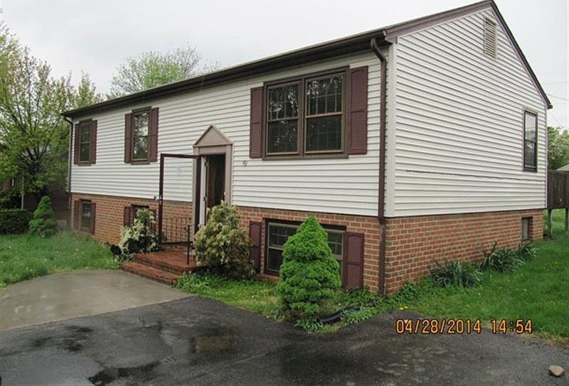 2nd image of 5440 Endicott St