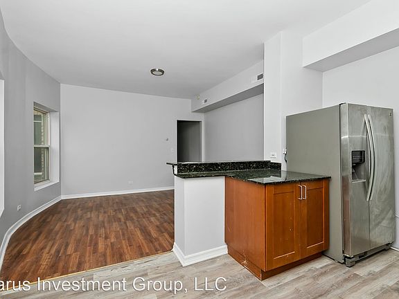 3rd image of 5201 S Calumet Ave #1B