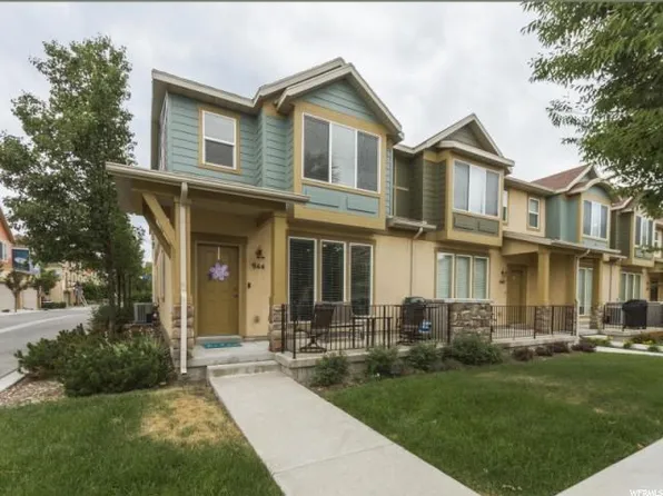 944 W Willow Green Way, Farmington, UT 84025