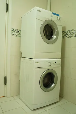 Rented by DYNY Inc | media 29