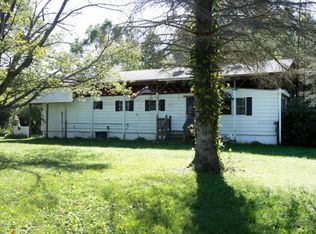 35656 Whiskey Run Rd, Mattawan, MI 49071