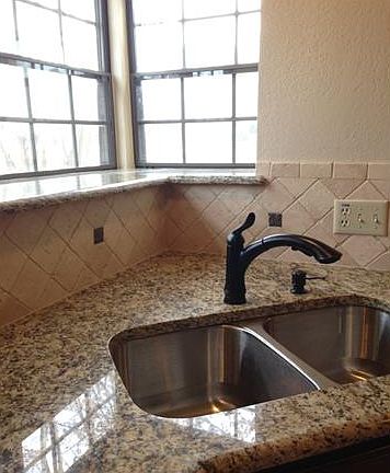 2nd image of 6505 Lake Side Cir