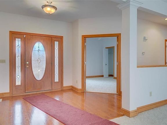 3rd image of 2841 Boxwood Ct