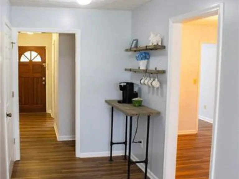 100 Lee Road 998 — Photo 10
