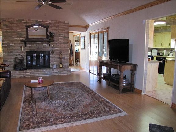 3rd image of 7704 Westwind Dr
